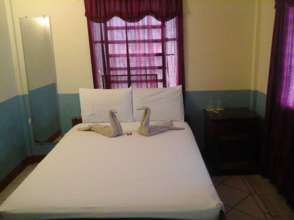 Belcove Hotel & Guesthouse Belize City Exterior foto