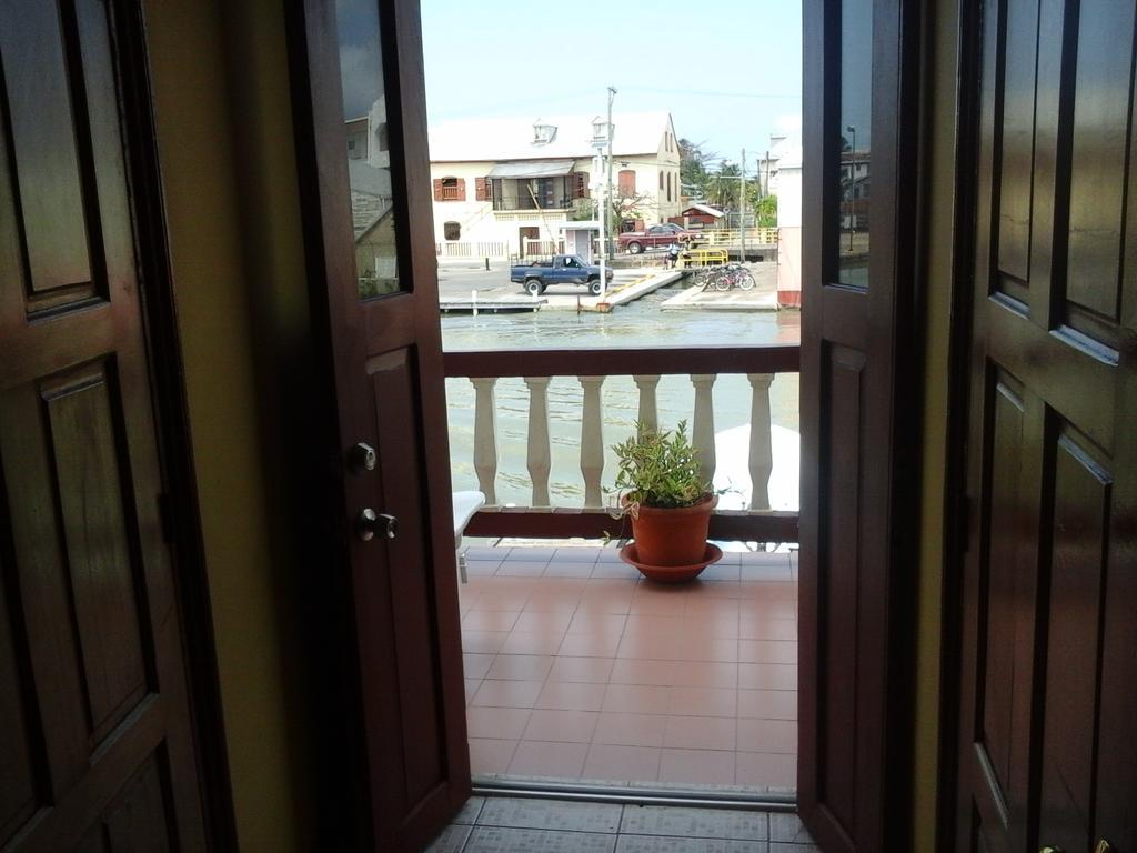Belcove Hotel & Guesthouse Belize City Exterior foto